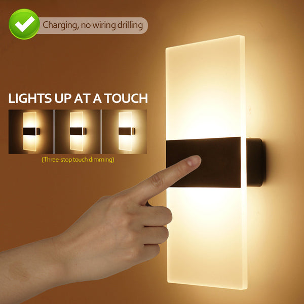 Lámpara de pared con sensor de carga USB para interiores